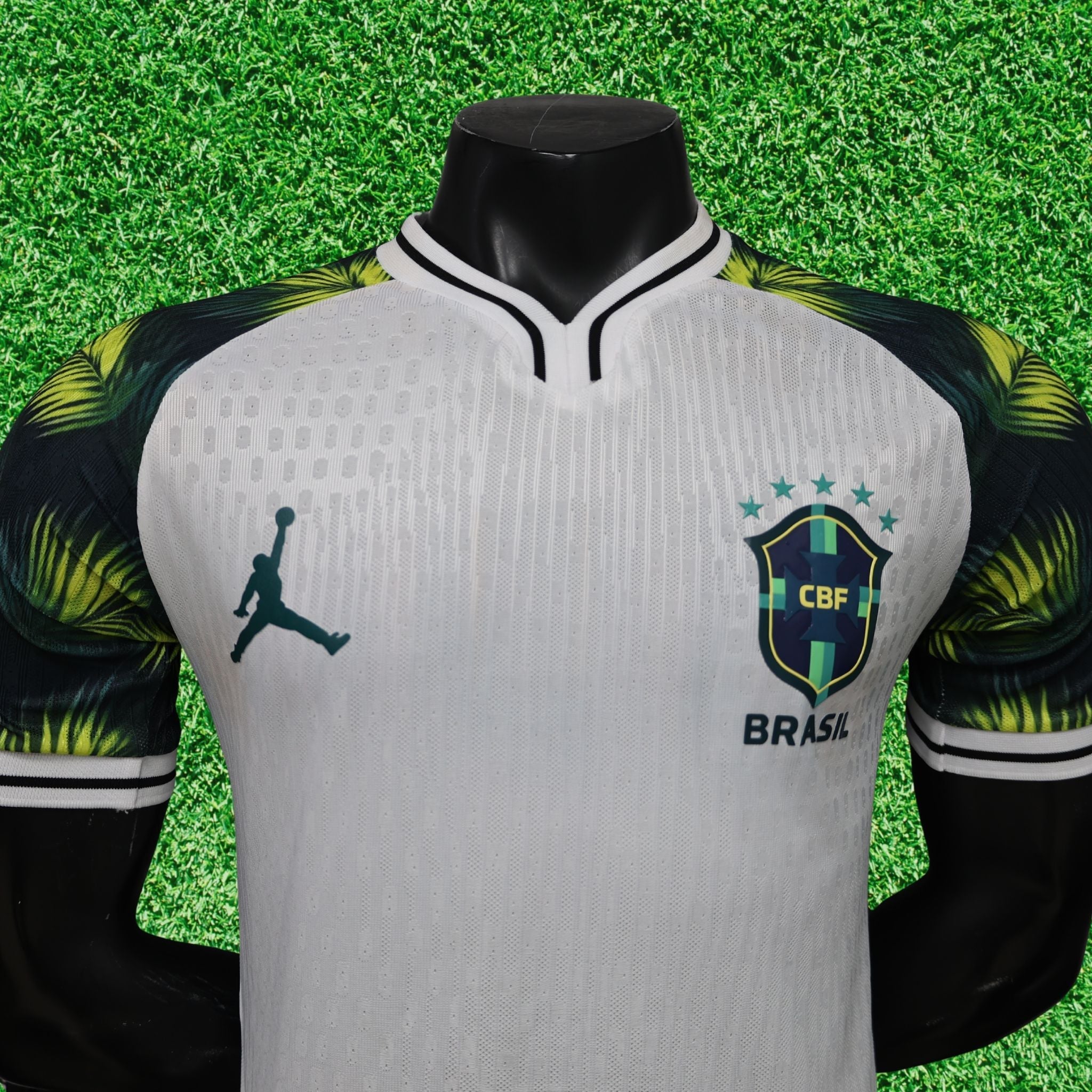 Camisa Brasil Especial Branca Floral 2026 Jogador