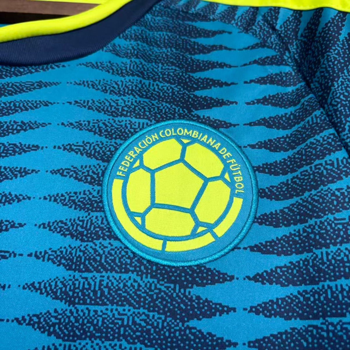 Camisa Colombia II 2026 Torcedor