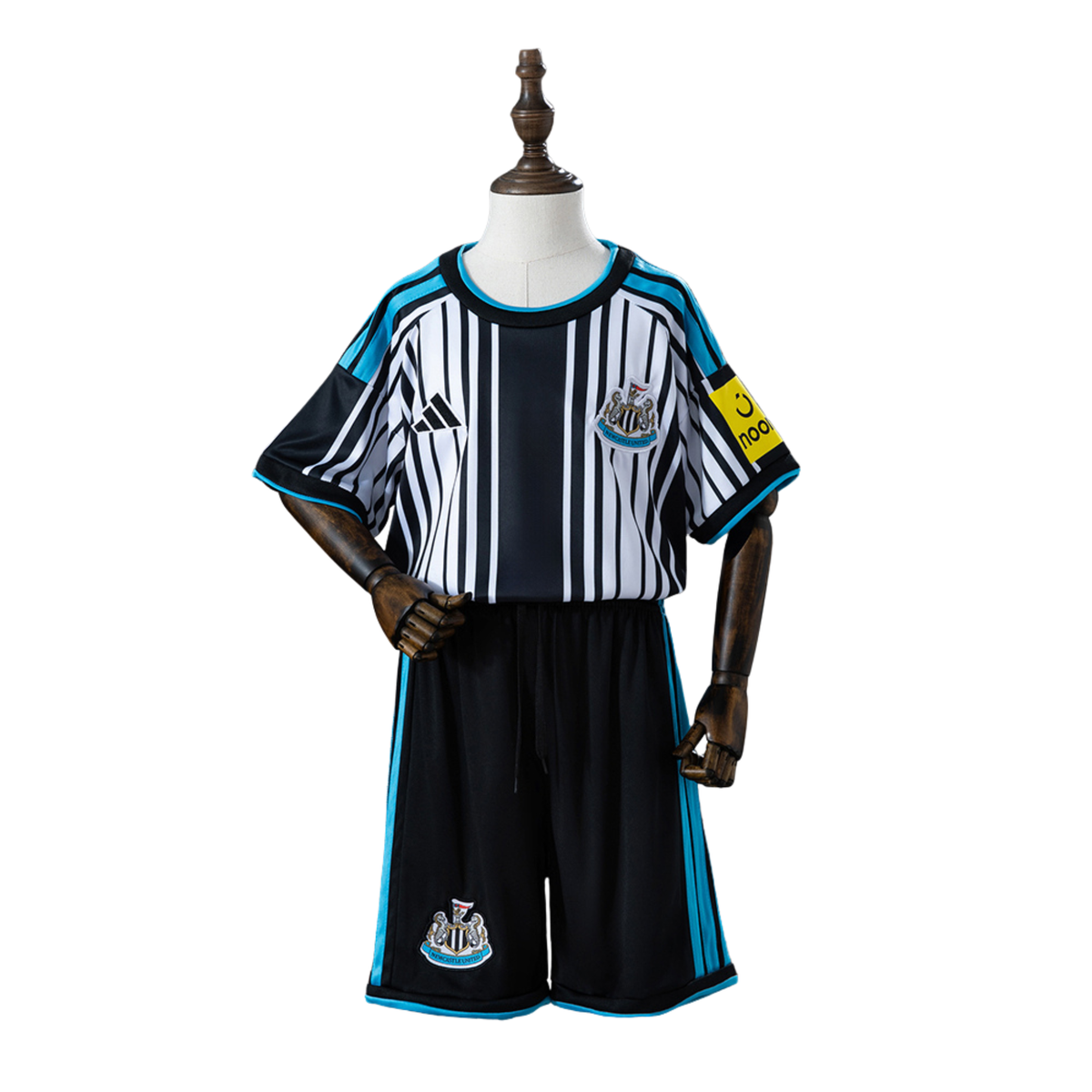 Kit Newcastle United I 26/27 Infantil